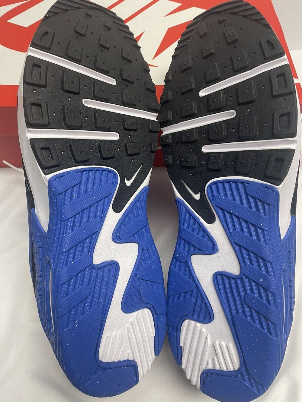 New NIKE Air Max Excee Size 11.5 Black / Blue/ White - Picture 9 of 12